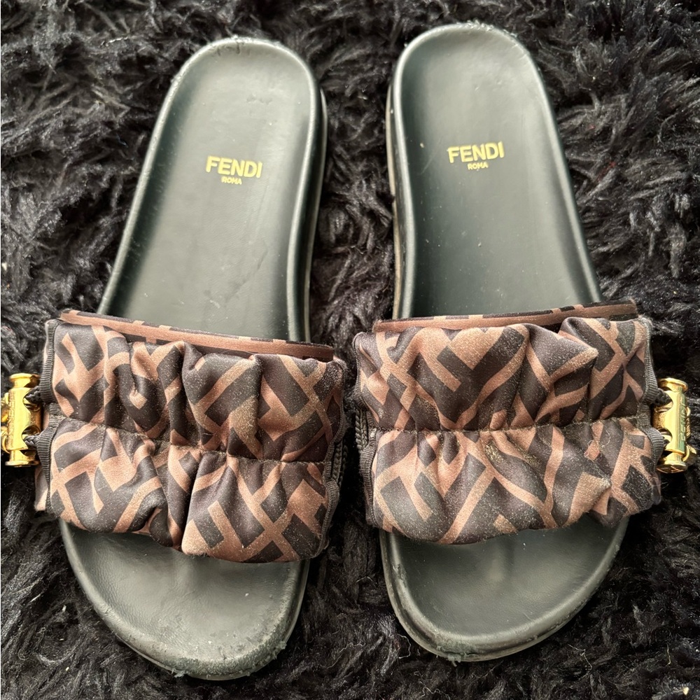 WMNS Fendi Illusion FF Slide Sandals